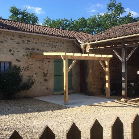 Gite De L Oustalneou Cuzorn Exterior foto